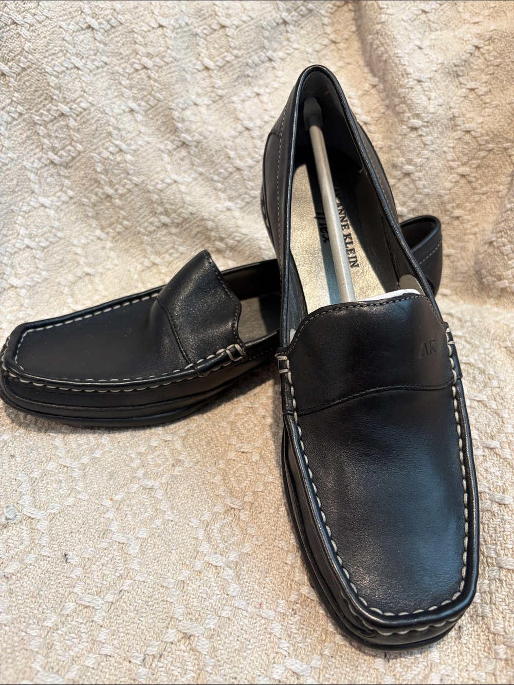 NWOT Anne Klein Black Leather Slip-On loafers